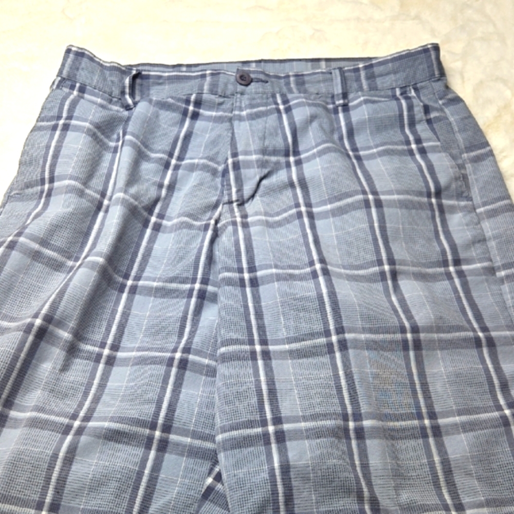 Burnside Gray Flat Front Shorts Blue, White Size 34